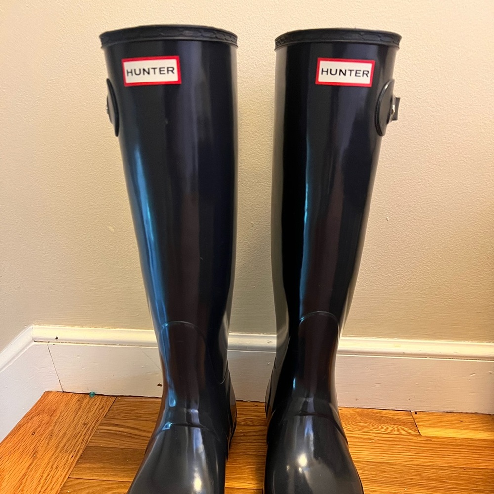 Hunter Tall Navy Rain Boots